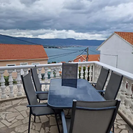 Denis Apartment