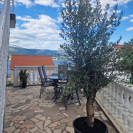 Apartment Denis Trogir