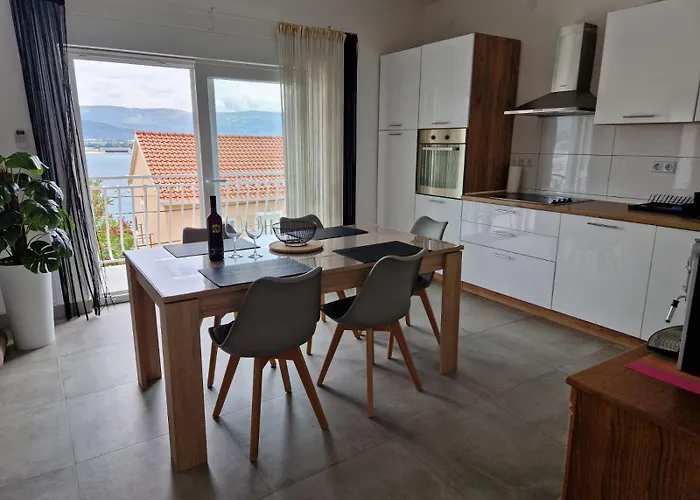 Denis Apartman Trogir